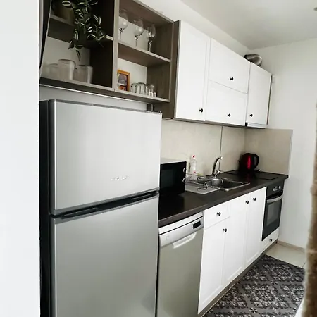 Classic Modern With Parking Place Διαμέρισμα *