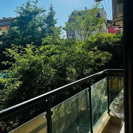 Classic Modern With Parking Place Apartamento *