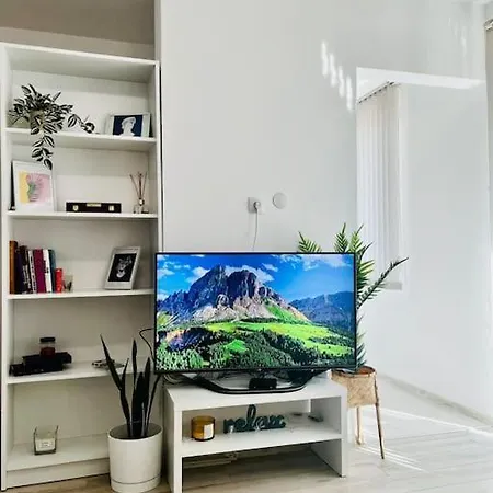 Classic Modern With Parking Place アパート ソフィア