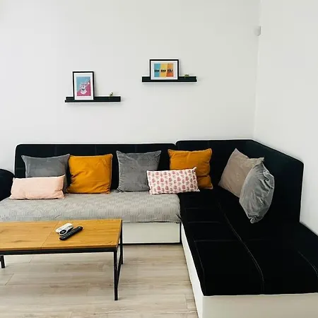 Classic Modern With Parking Place סופיה