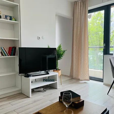 Classic Modern With Parking Place Sofía