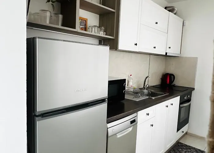 Classic Modern With Parking Place Apartamento *