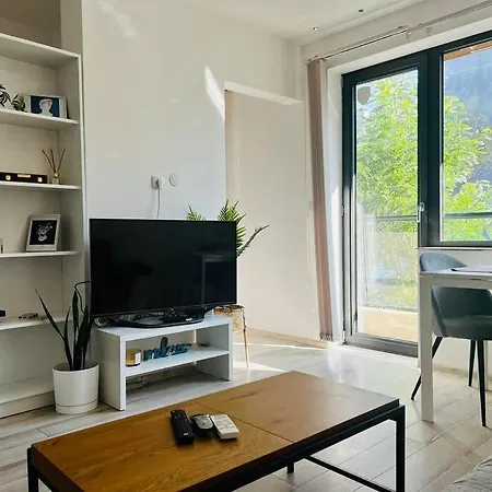 Classic Modern With Parking Place *