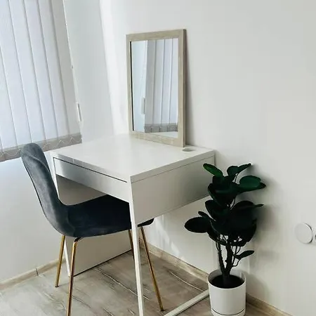Appartamento Classic Modern With Parking Place